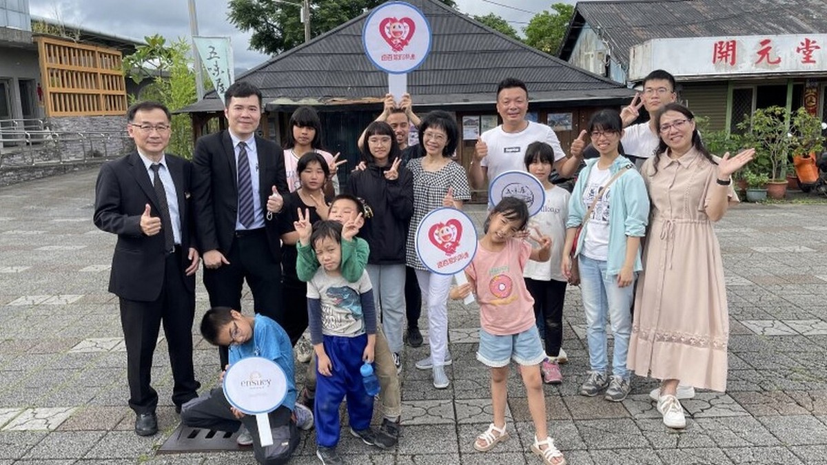 「衣舊好晴天 衣物捐贈」銀穗集團偕手遠百花蓮 送愛豐田五味屋