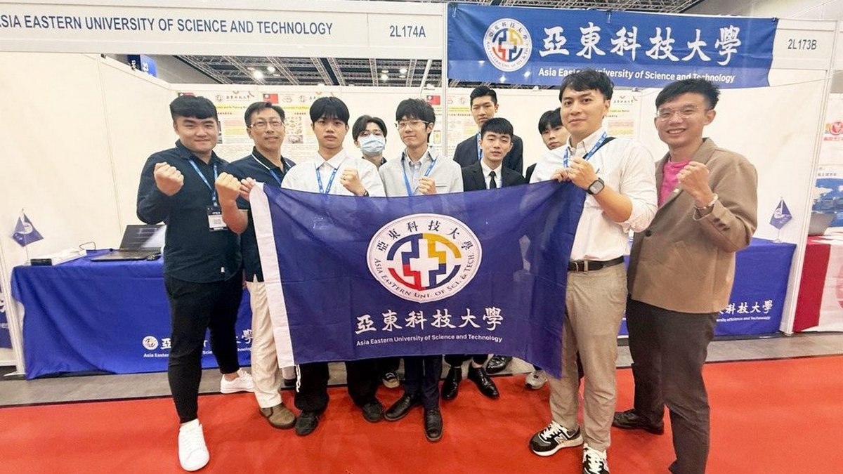 出征ITEX 2025智慧醫療AI創新能量 亞東科大2金2銀