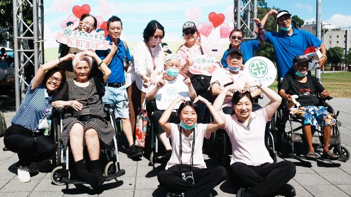 亞東居家照護陪伴長者健康老化